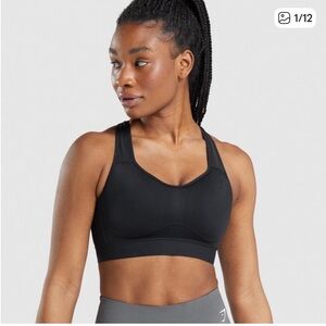 🆕GYMSHARK Black Lightweight High Support Bra, Size Small